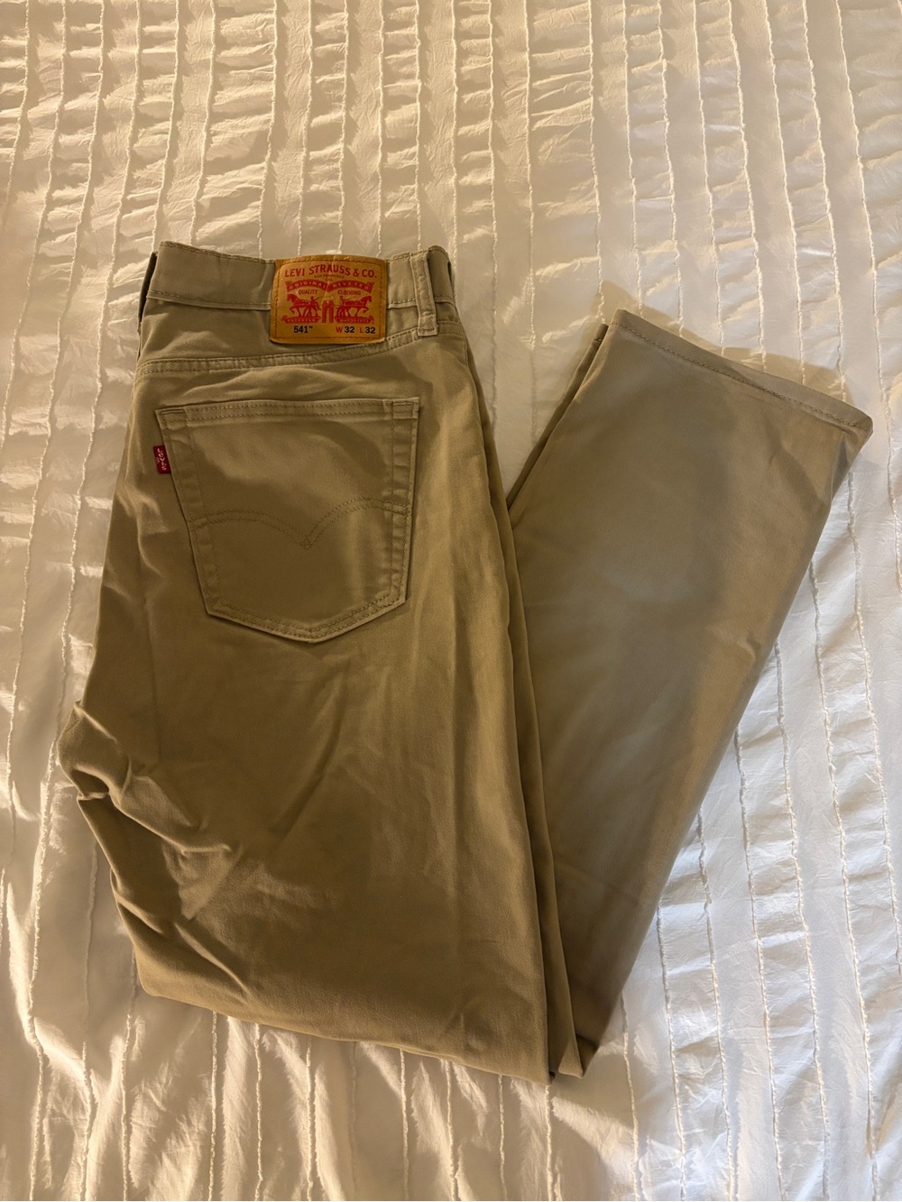 Levi's Men's Straight Khaki Jeans in Stone Tan
